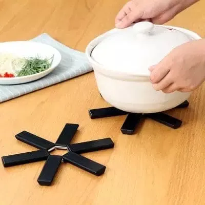 Folding Heat Insulation Pod Mat,  Heat Resistant Trivet for Marble and Granite Counter. Coaster Washable Mat