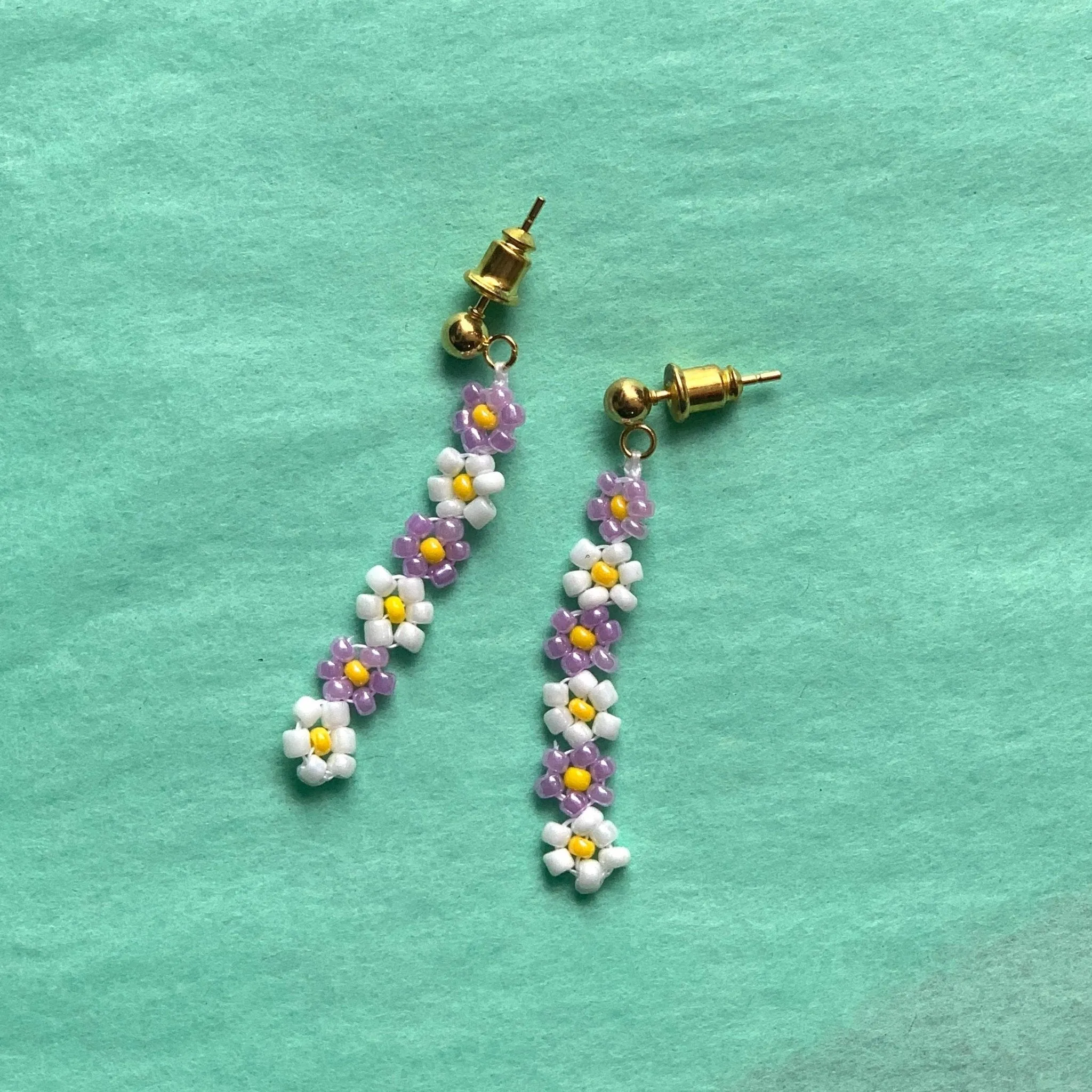 Sisaret Lotsa Daisy Earrings