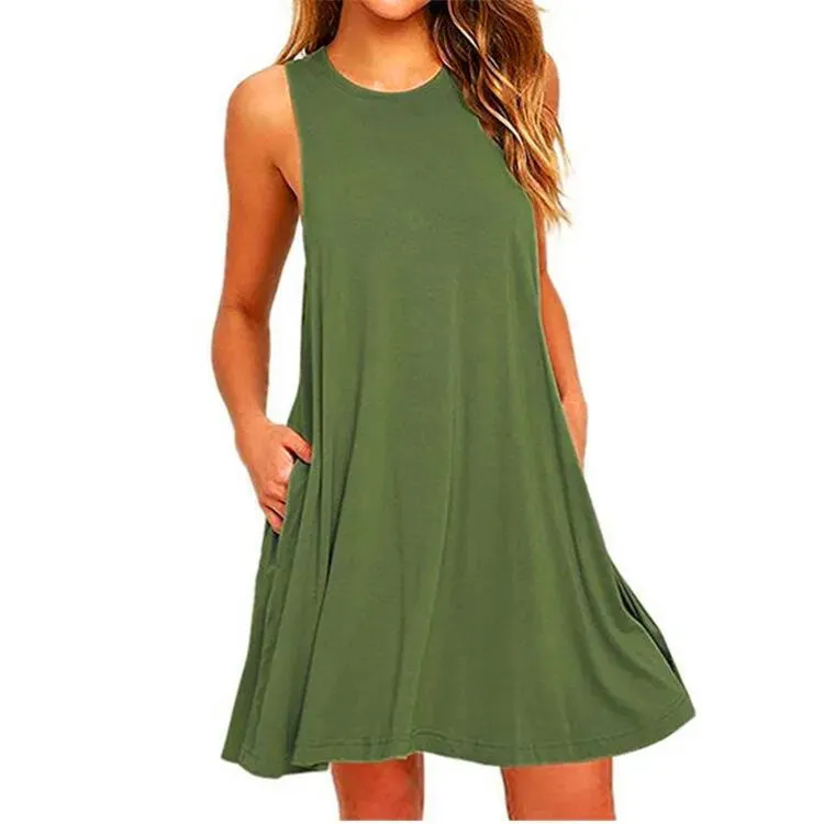 Summer Breeze: Women's Plus Size Swing T-Shirt Dress with Pockets - Your Stylish Beach Cover-Up