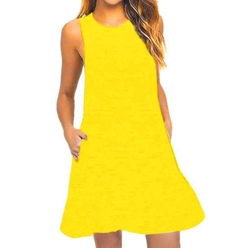 Summer Breeze: Women's Plus Size Swing T-Shirt Dress with Pockets - Your Stylish Beach Cover-Up